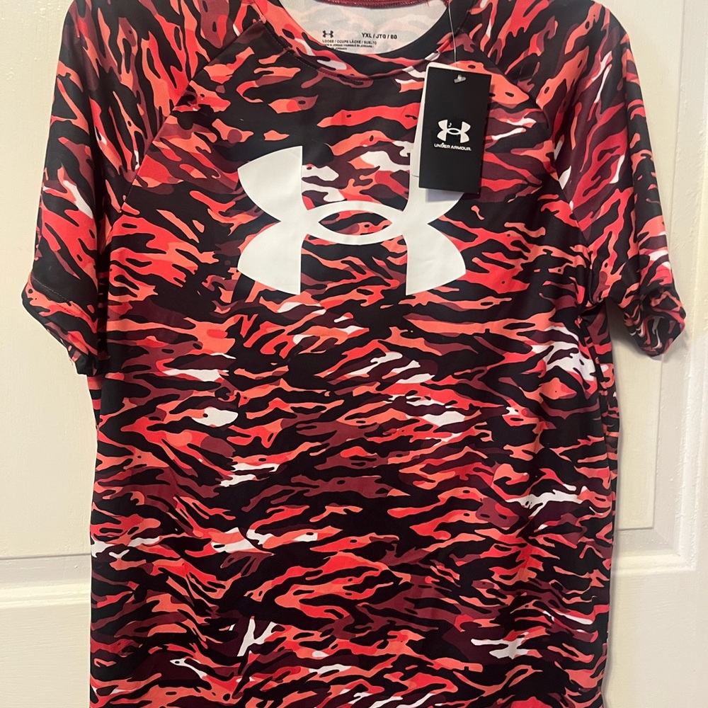 Under Armour youths T-Shirt